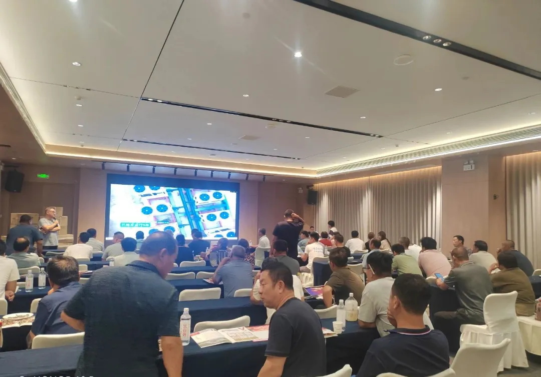 奧運期間華天成邢台運營中(zhōng)心“千人團購(gòu)抽汽車(chē)啓動會”圓滿成功！